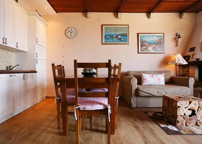 Villa Idyllic Marieta With Private Pool, Unforgettable View And Free Parking Makarska