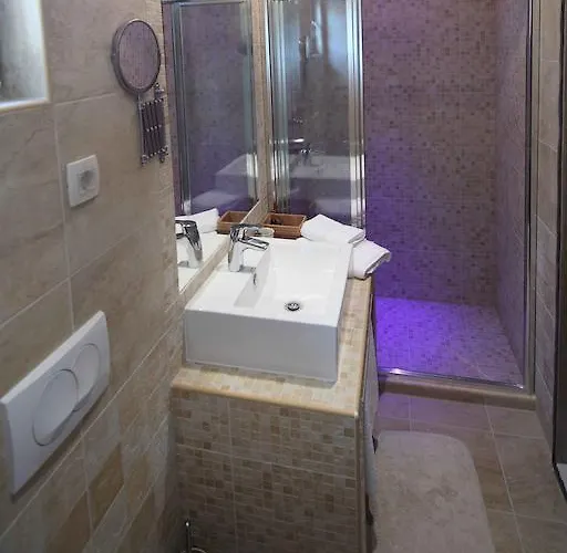 Idyllic Marieta With Private Pool, Unforgettable View And Free Parking Villa Makarska