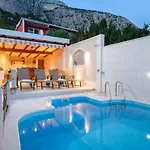 فيلة Idyllic Marieta With Private Pool, Unforgettable View And Free Parking